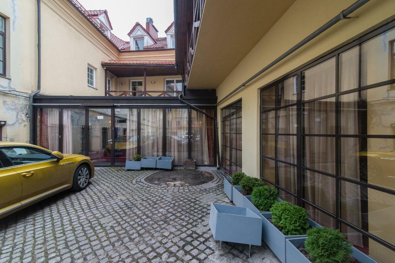 The Old Town Apartment 309 By Urban Rent Vilnius Bagian luar foto