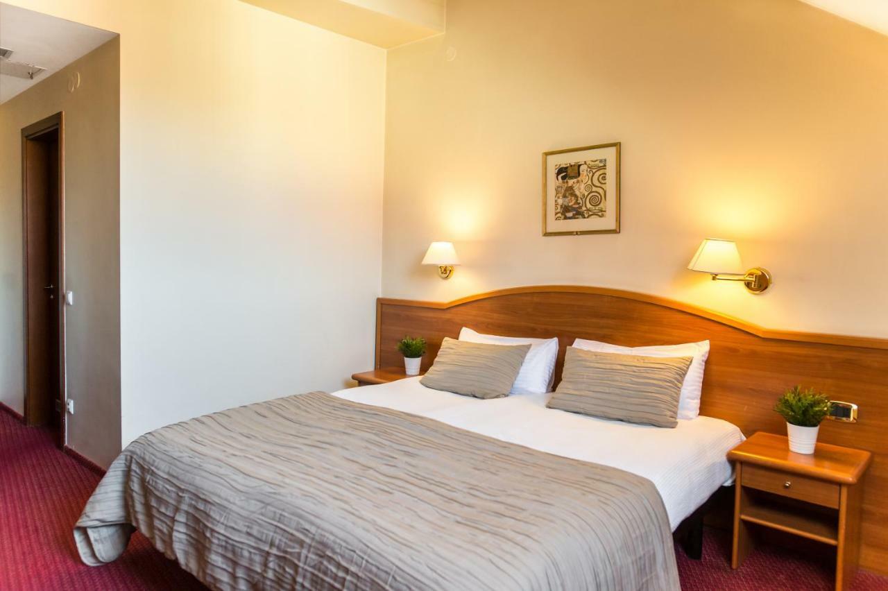 The Old Town Apartment 309 By Urban Rent Vilnius Bagian luar foto
