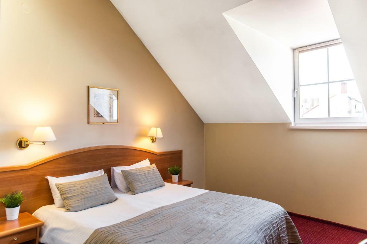 The Old Town Apartment 309 By Urban Rent Vilnius Bagian luar foto